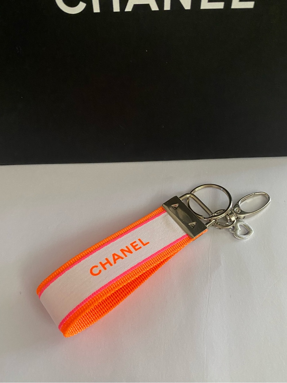 CHANEL Ribbon Neon Orange Ribbon Keychain - Picture 2 of 5